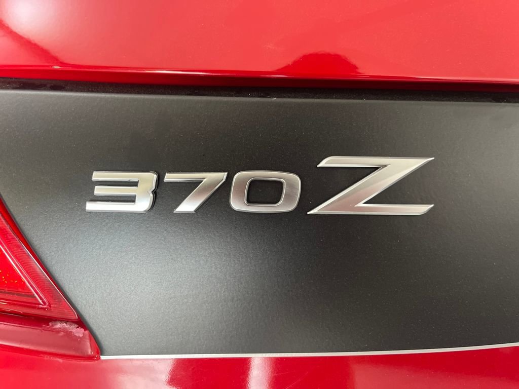 Used 2010 Nissan 370Z Touring w/ Sport Pkg image 34
