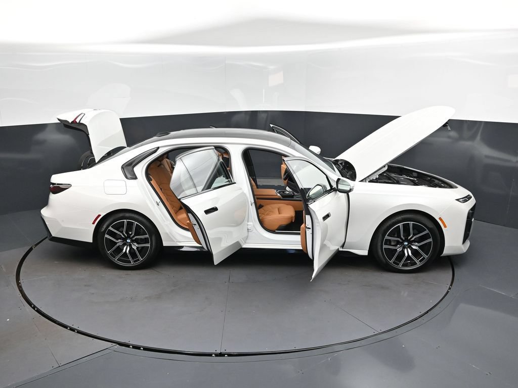 Used 2026 BMW 740i RWD image 50