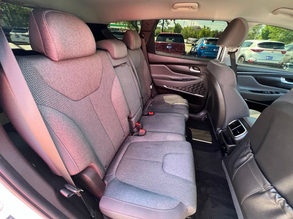 Used 2019 Hyundai Santa Fe SEL FWD image 26