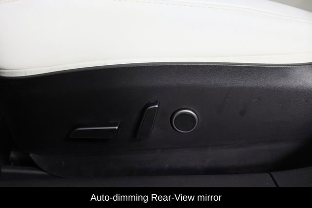 Used 2023 Tesla Model 3 Performance image 21