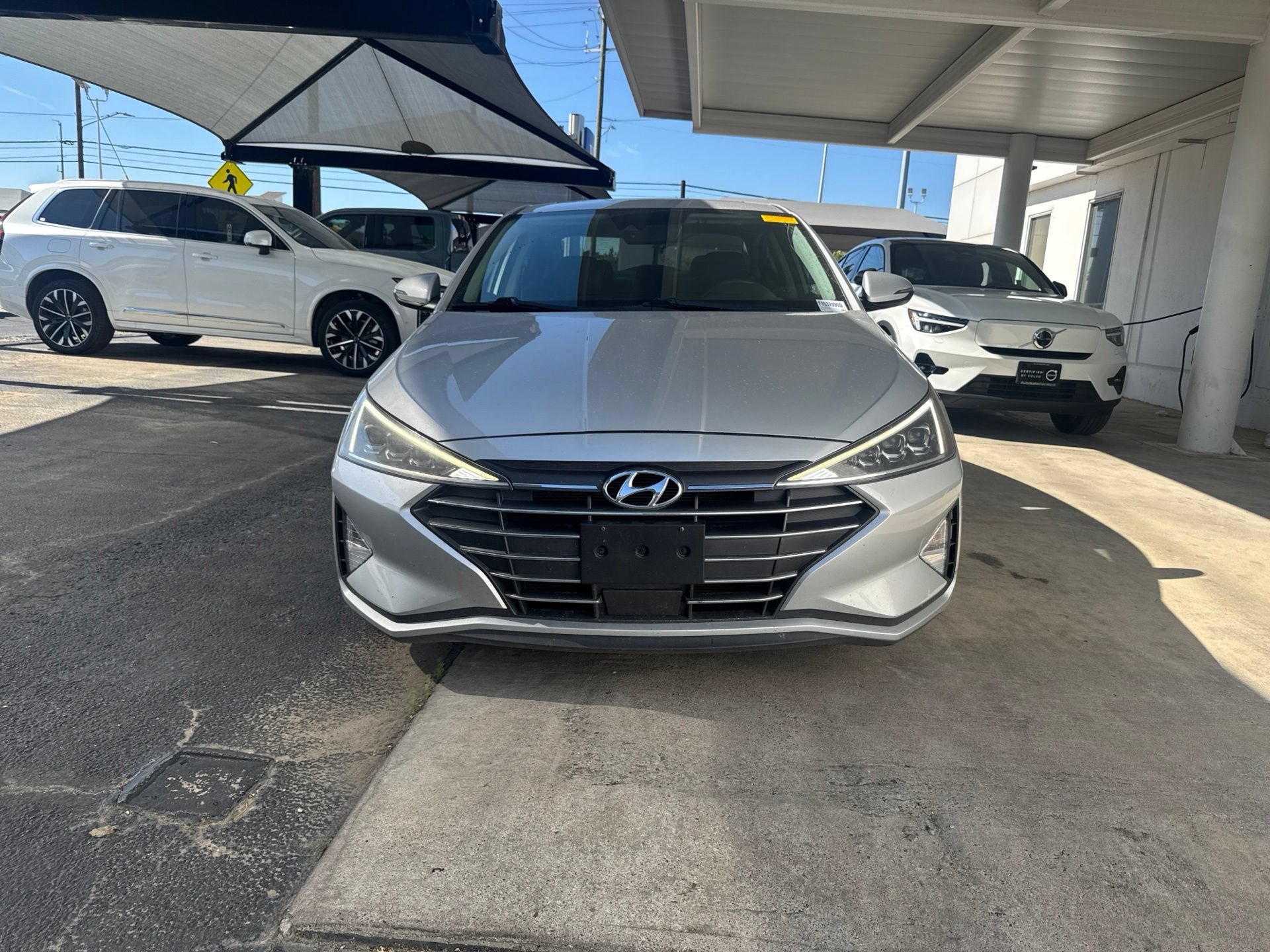 Used 2020 Hyundai Elantra Limited w/ Ultimate Package 03 FWD image 2