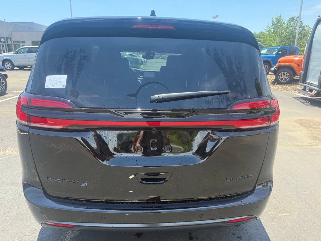 New 2027 Chrysler Pacifica Limited w/ Family Tech Group FWD image 5