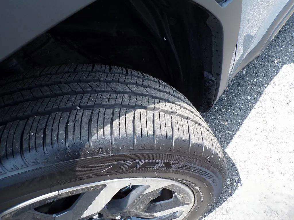 Certified 2025 Subaru Forester Limited image 24