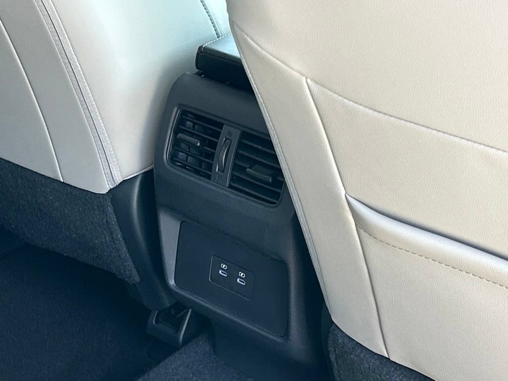 Certified 2024 Nissan Rogue SL FWD image 50