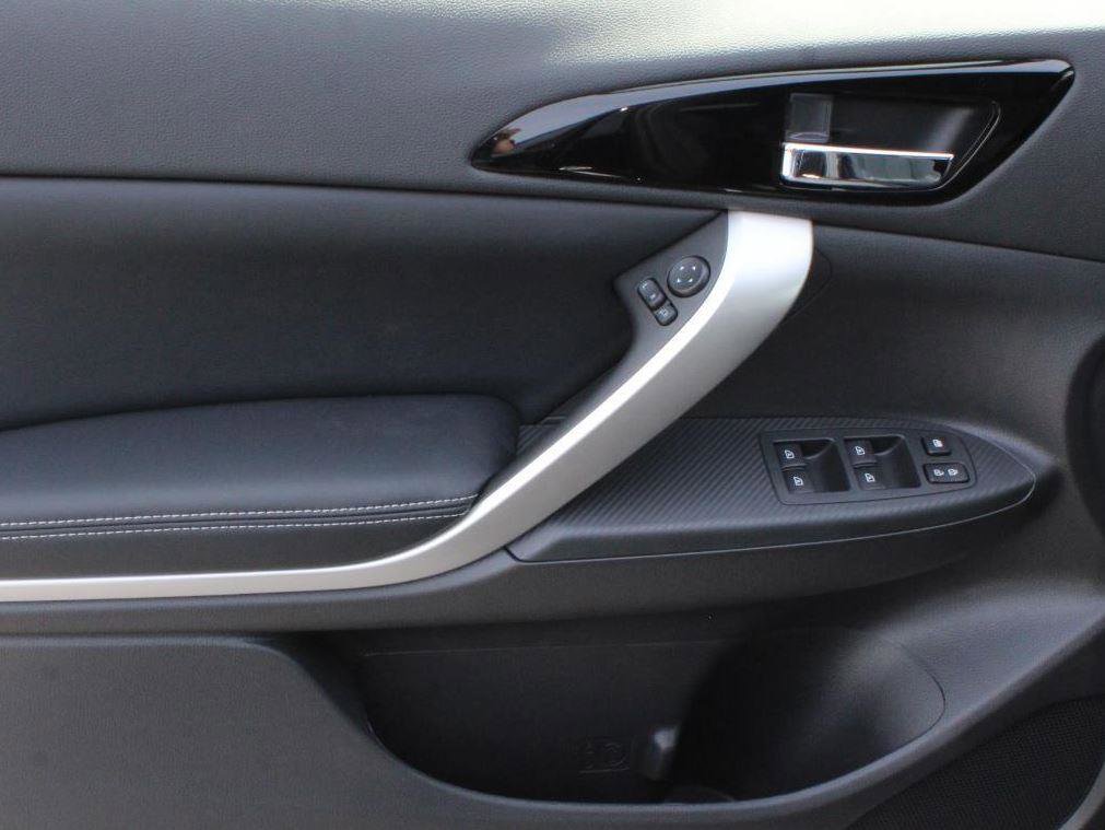 New 2025 Mitsubishi Eclipse Cross SEL image 16
