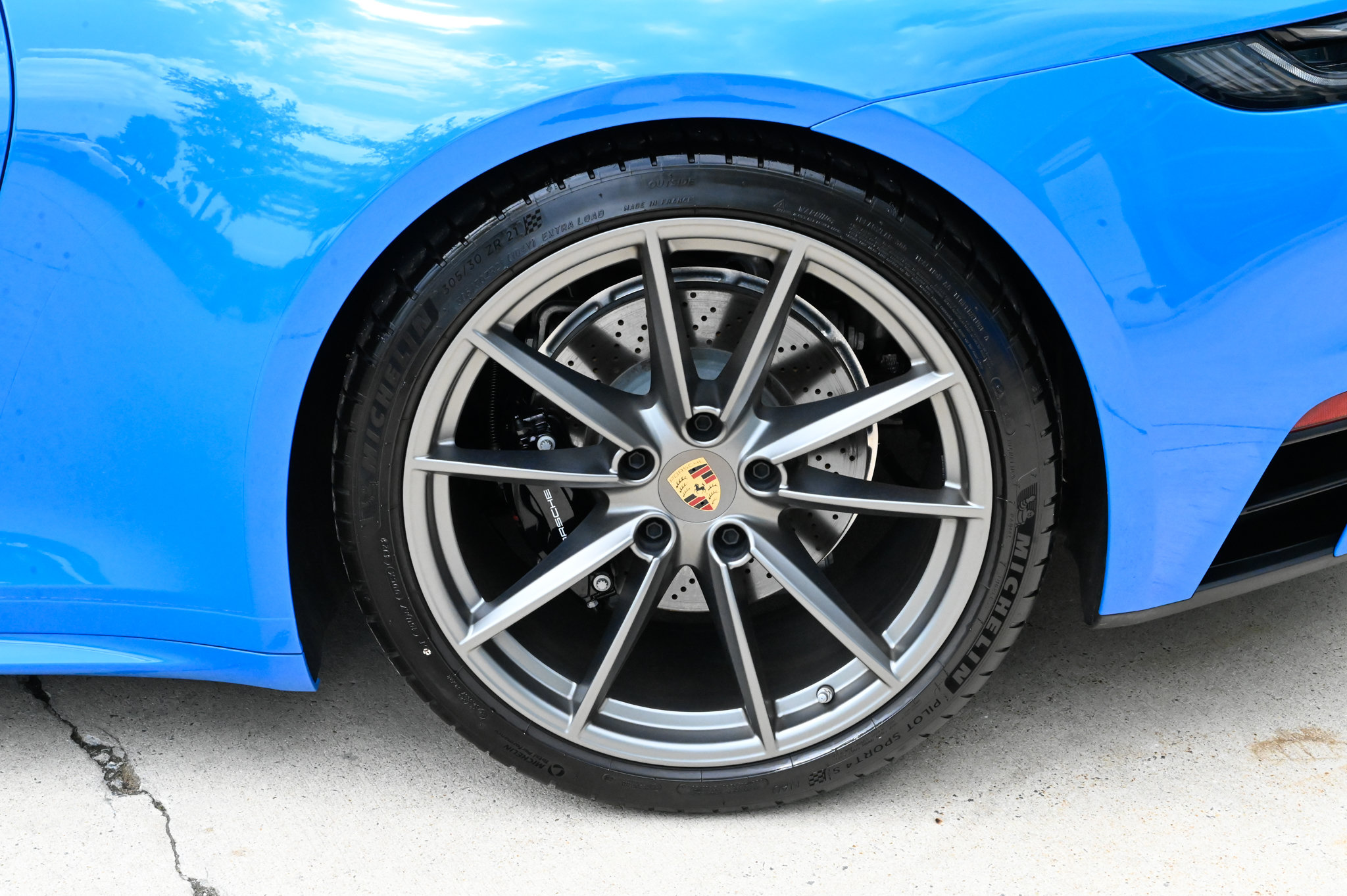 Used 2024 Porsche 911 Carrera S w/ Sportdesign Package RWD image 10