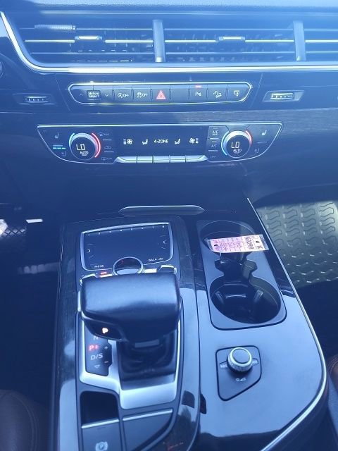Used 2017 Audi Q7 3.0T Prestige w/ Prestige Package image 6