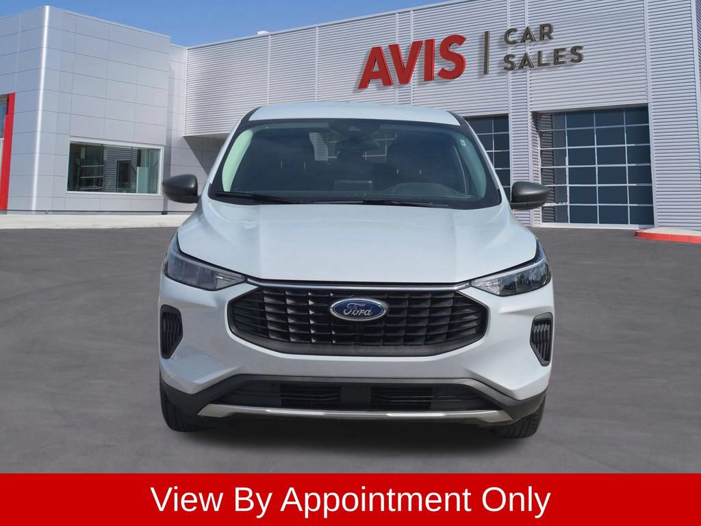 Used 2025 Ford Escape Active AWD/4WD image 2