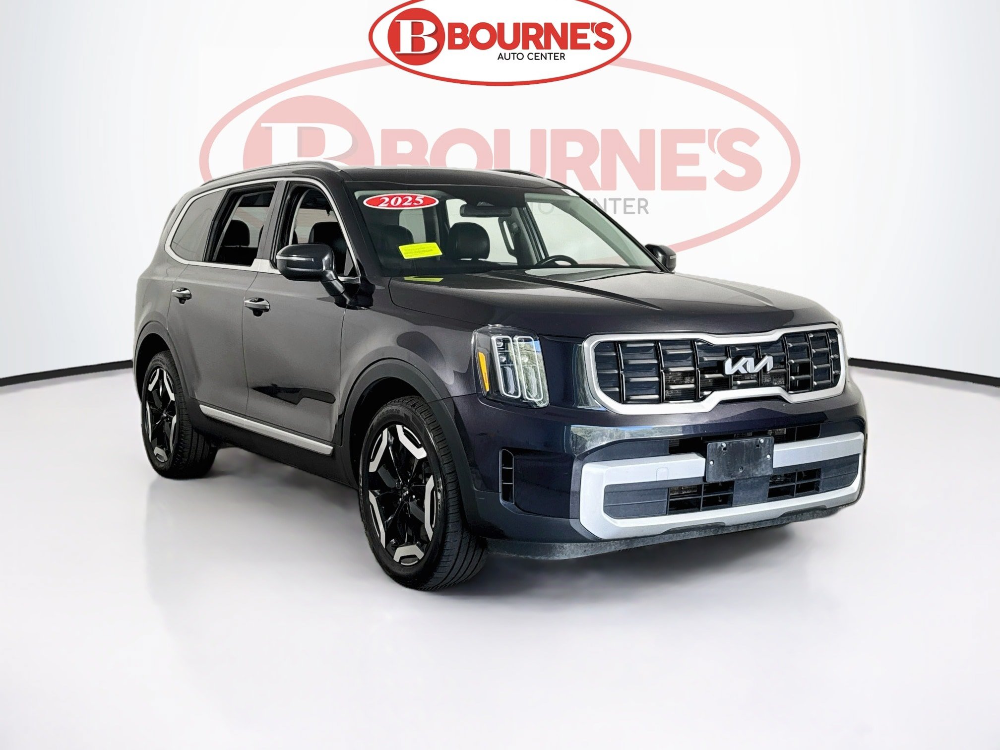 Used 2025 Kia Telluride S AWD/4WD image 1