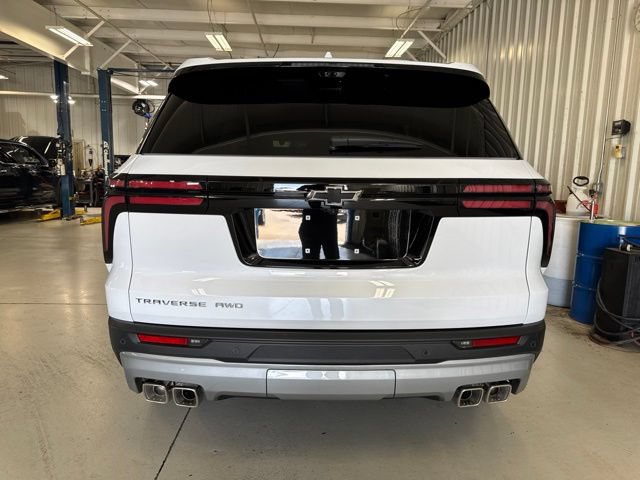 New 2027 Chevrolet Traverse LT w/ Driver Confidence Package AWD/4WD image 12