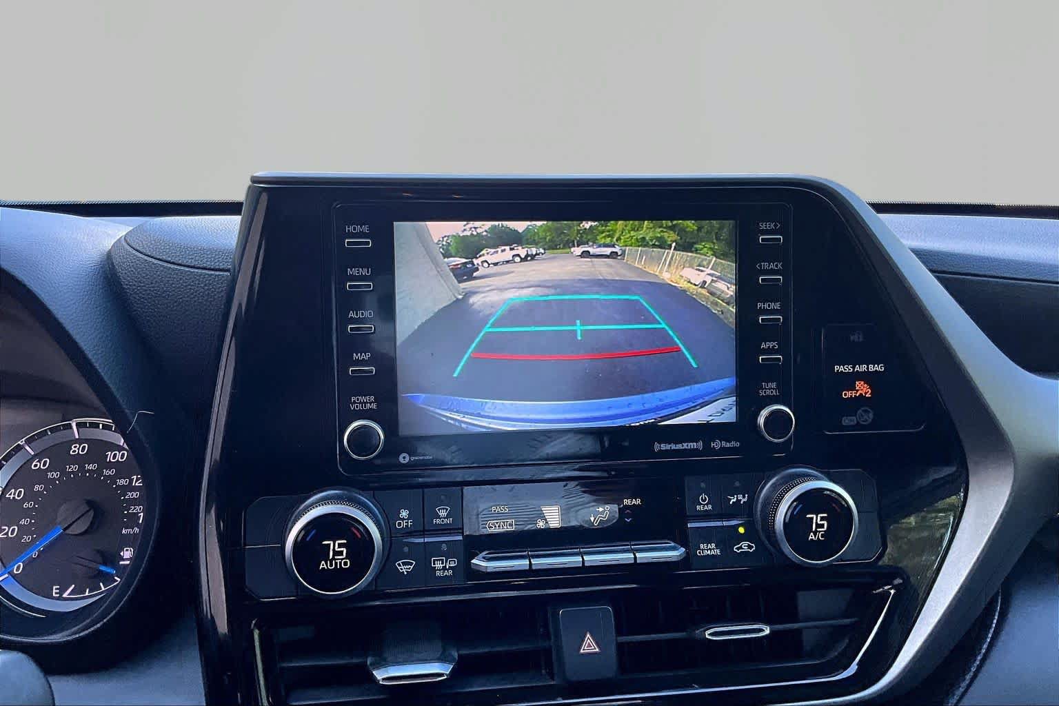 Certified 2020 Toyota Highlander LE FWD image 27