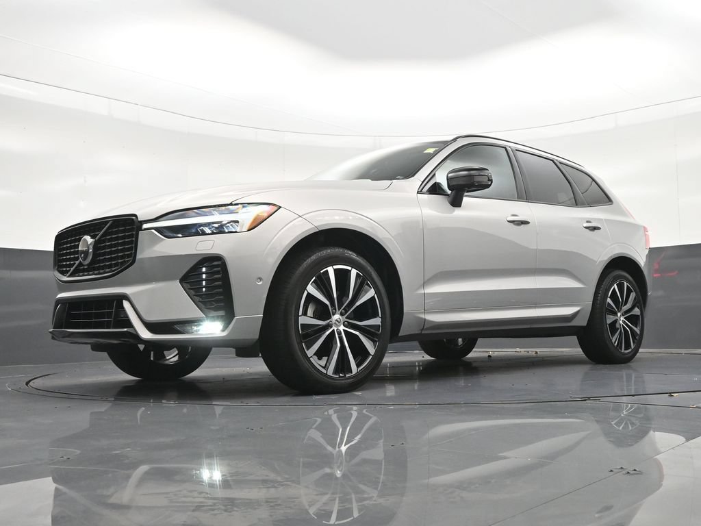 Certified 2024 Volvo XC60 B5 Plus w/ Climate Package AWD/4WD image 23