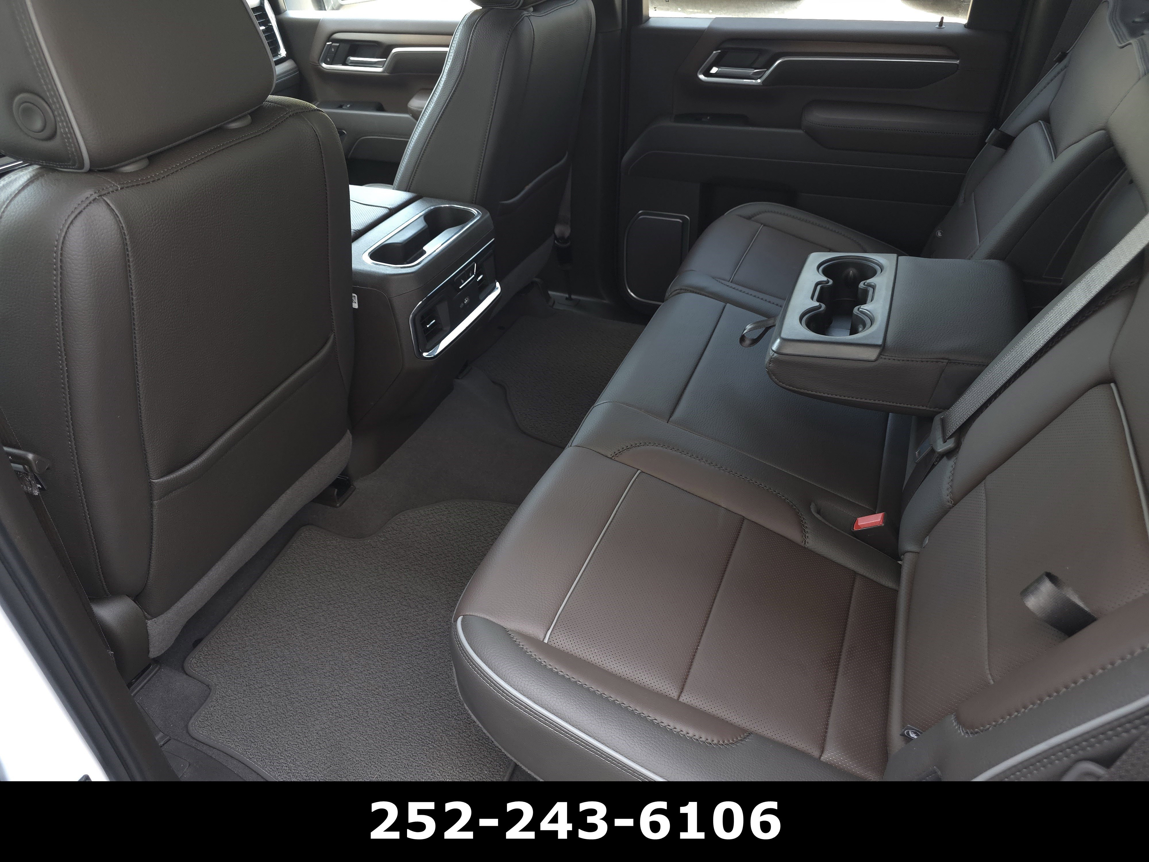 Used 2025 GMC Sierra 2500 Denali w/ Denali Reserve Package AWD/4WD image 29