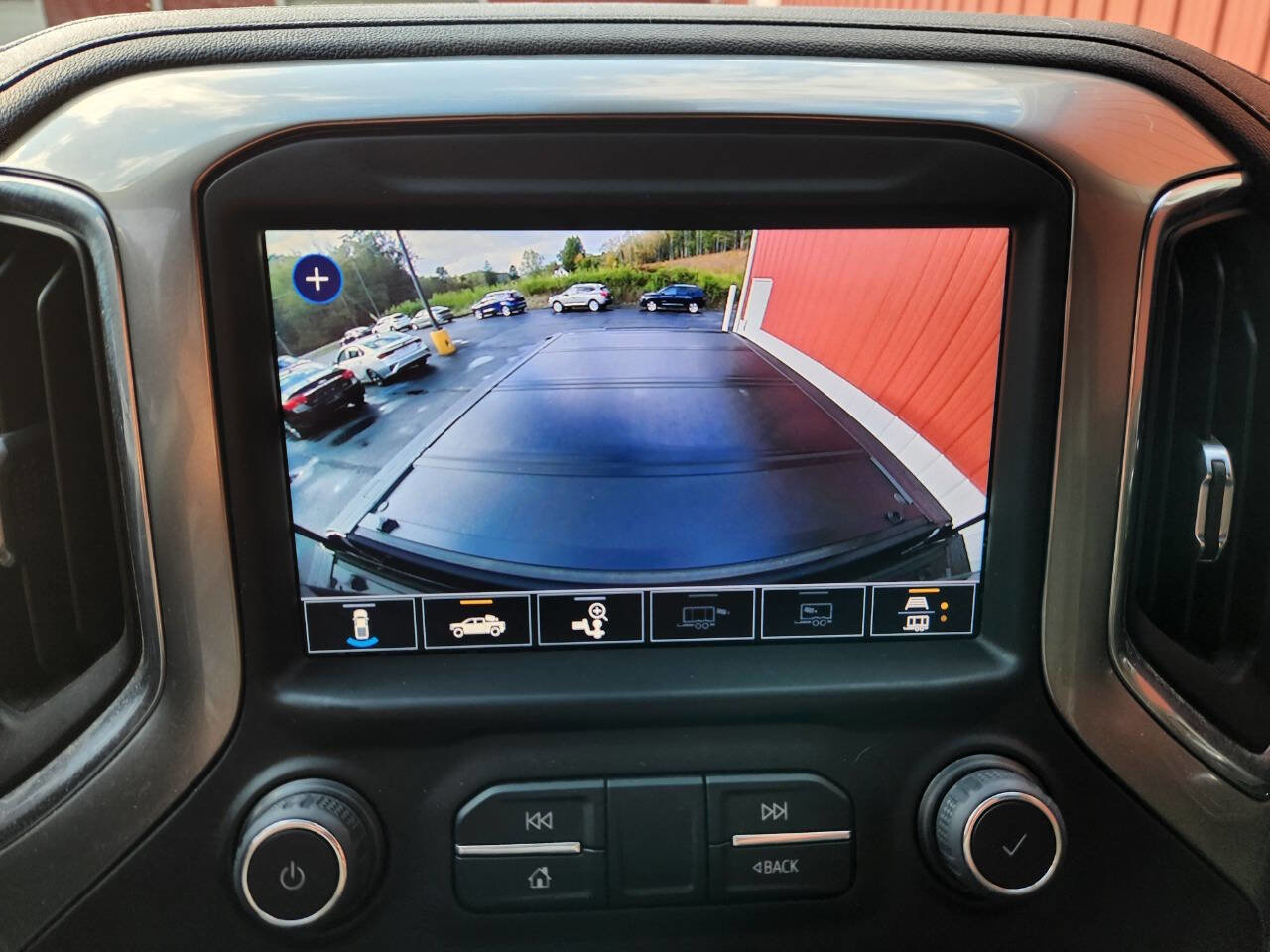 Used 2022 Chevrolet Silverado 1500 LT Trail Boss w/ Convenience Package II image 25