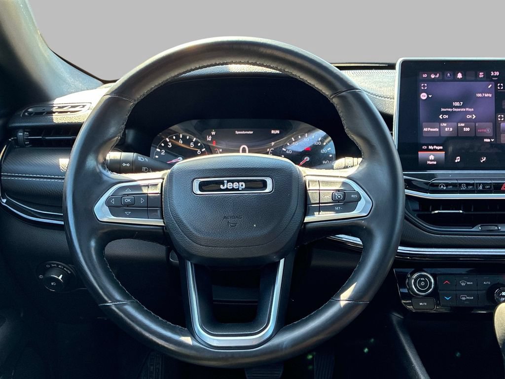 Certified 2022 Jeep Compass Latitude w/ Sun and Sound Group AWD/4WD image 18