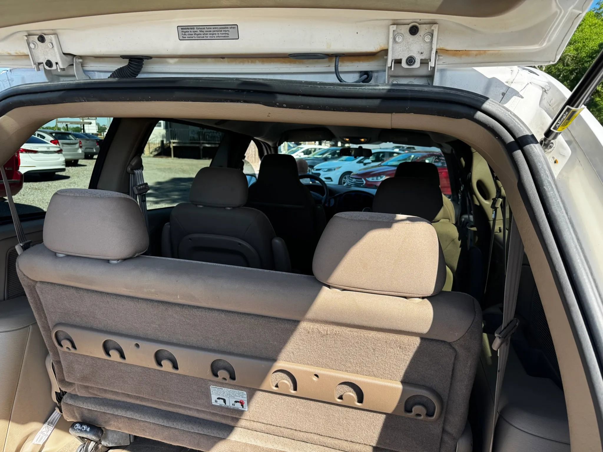 Used 2003 Dodge Caravan SE FWD image 6