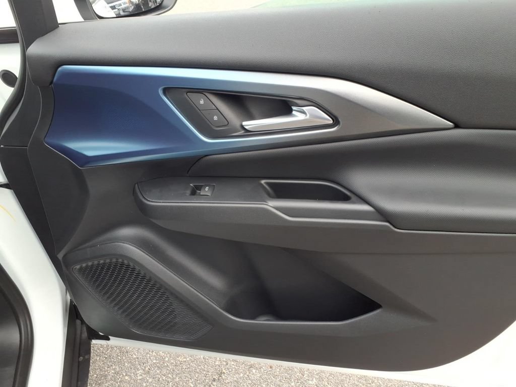 New 2026 Chevrolet Equinox EV LT FWD image 22
