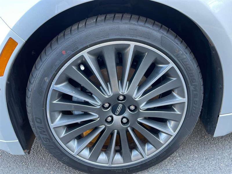Used 2013 Lincoln MKZ image 30