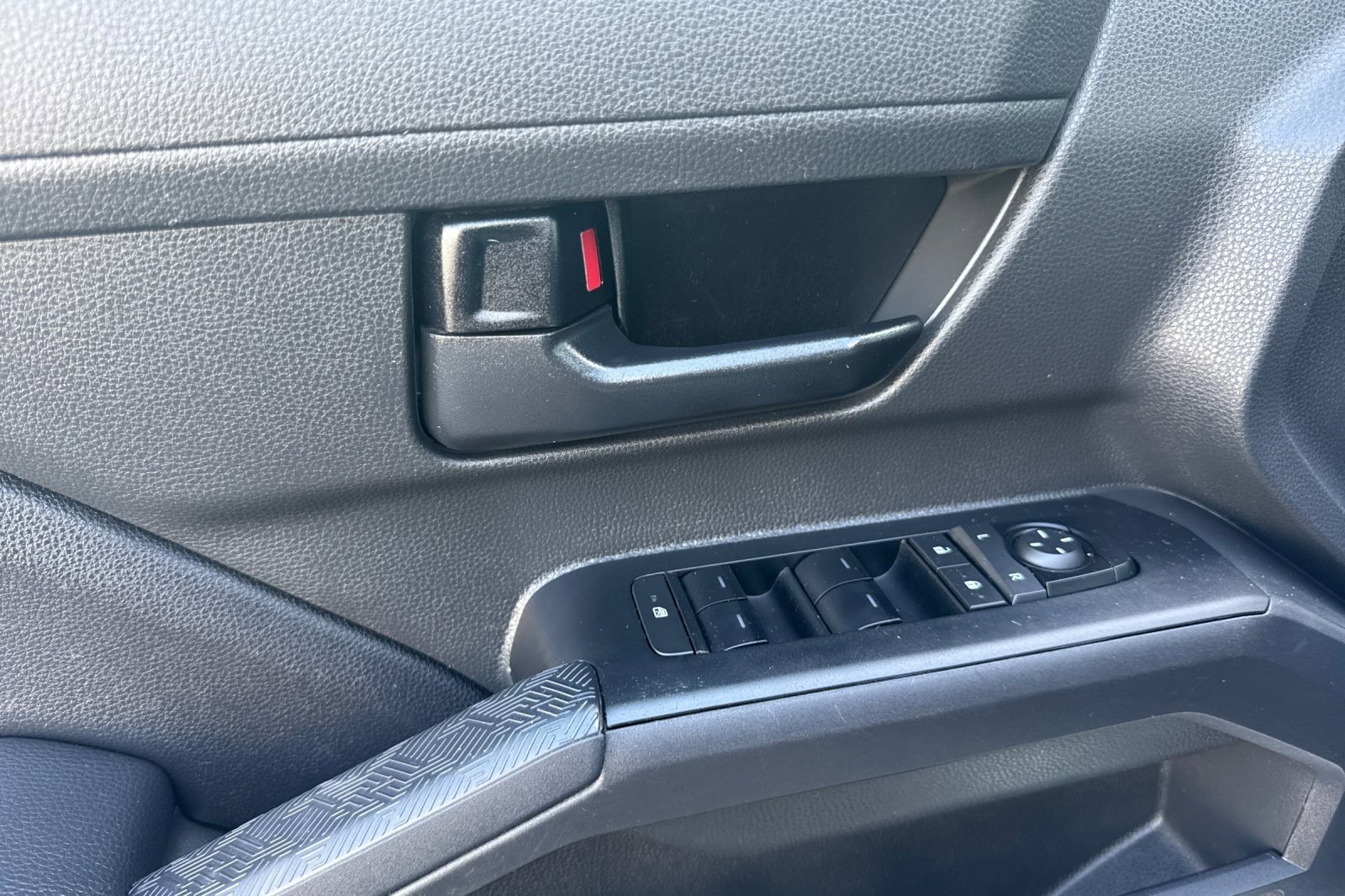 Used 2024 Toyota Tacoma SR5 image 10