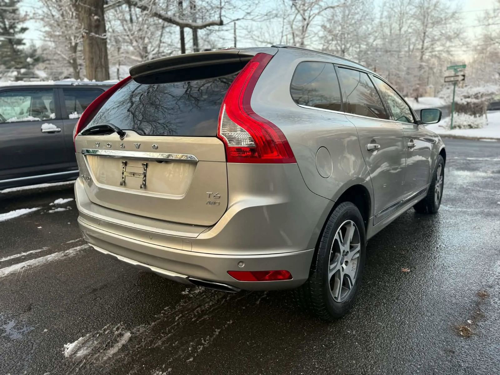 Used 2014 Volvo XC60 T6 image 6