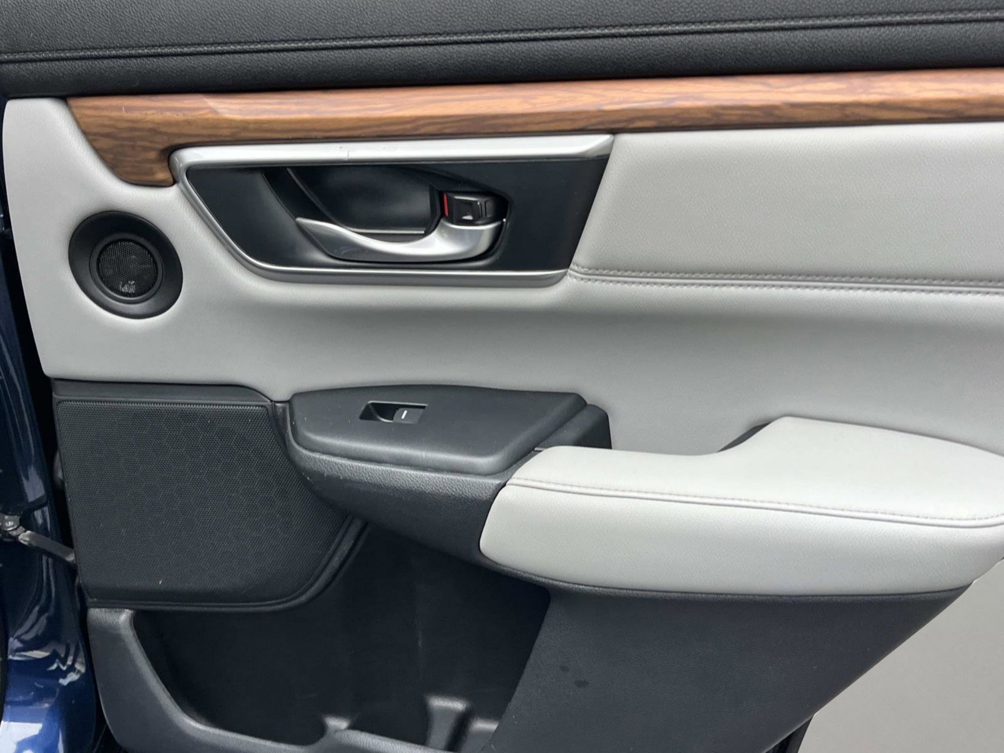 Used 2019 Honda CR-V EX-L image 19