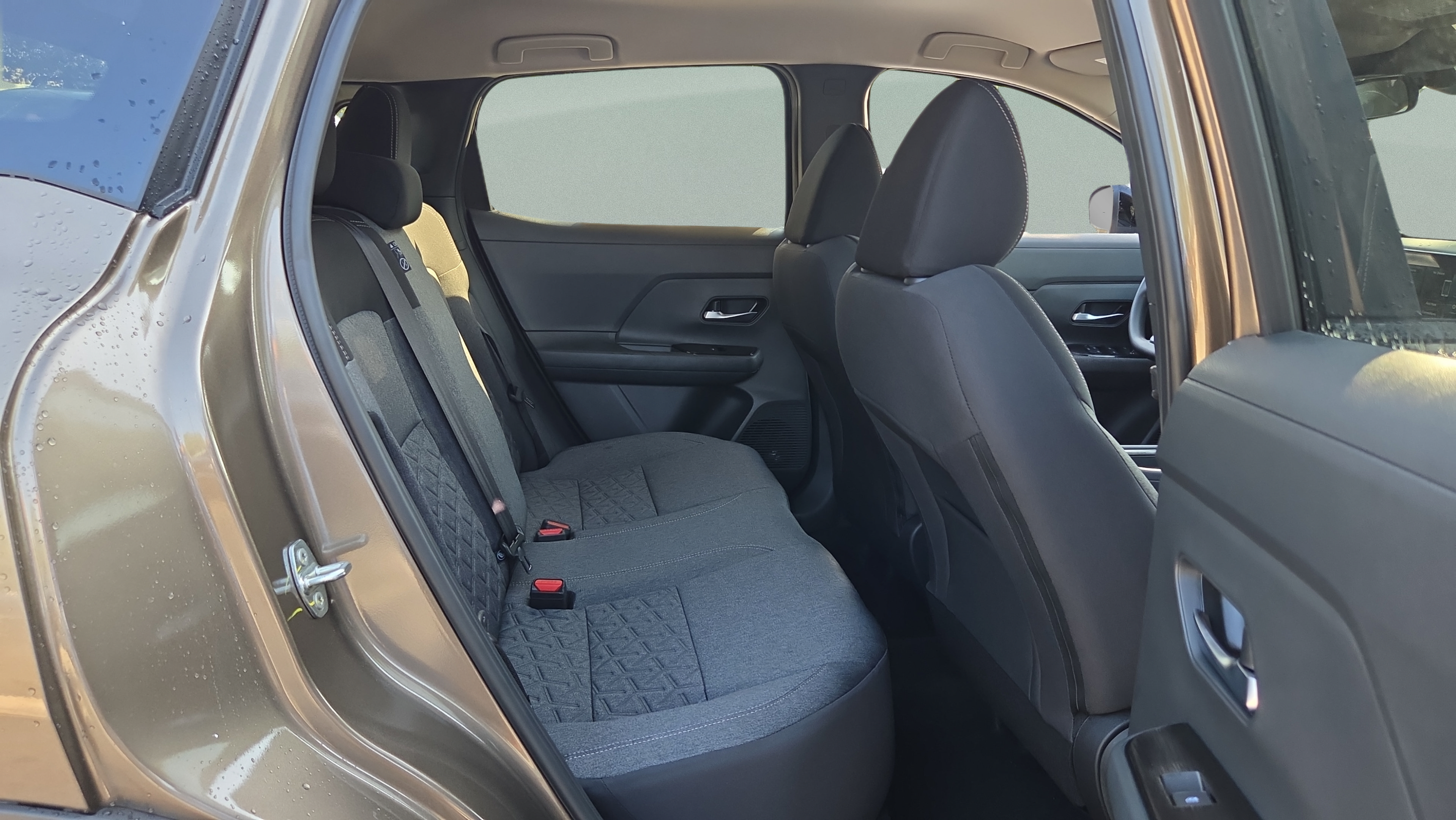 New 2026 Nissan Kicks SV w/ Cold Weather Package AWD/4WD image 18