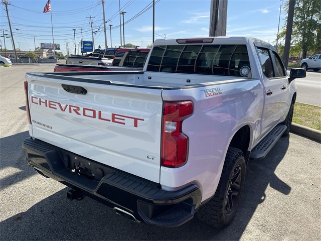 Used 2022 Chevrolet Silverado 1500 LT Trail Boss image 9