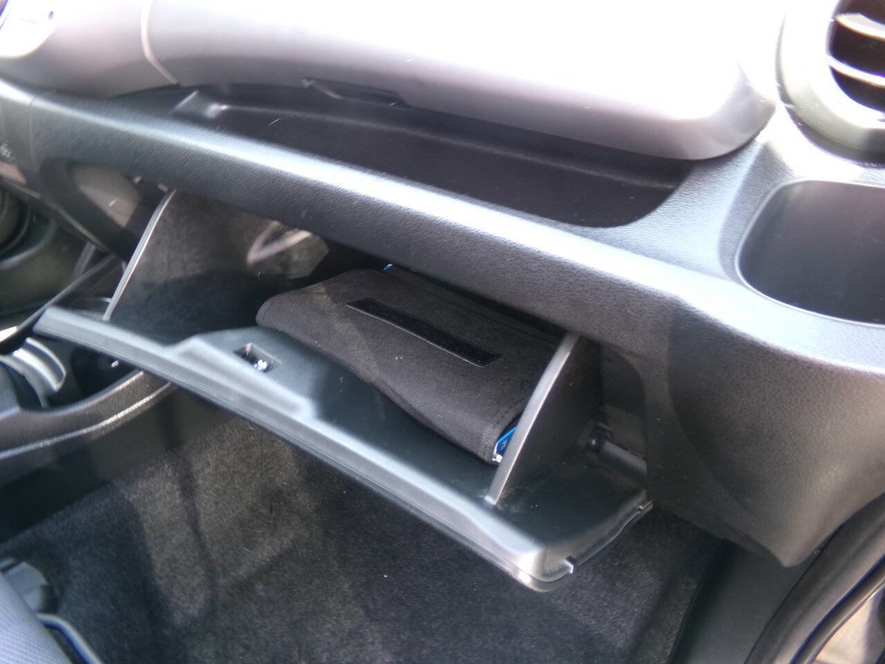Used 2010 Honda Fit Sport image 10