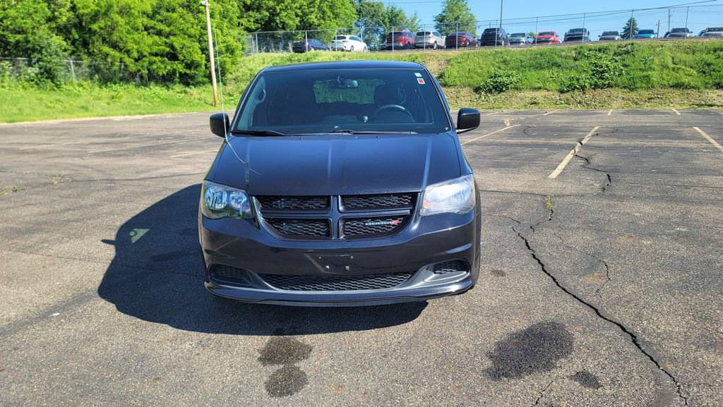 Used 2016 Dodge Grand Caravan SE FWD image 4