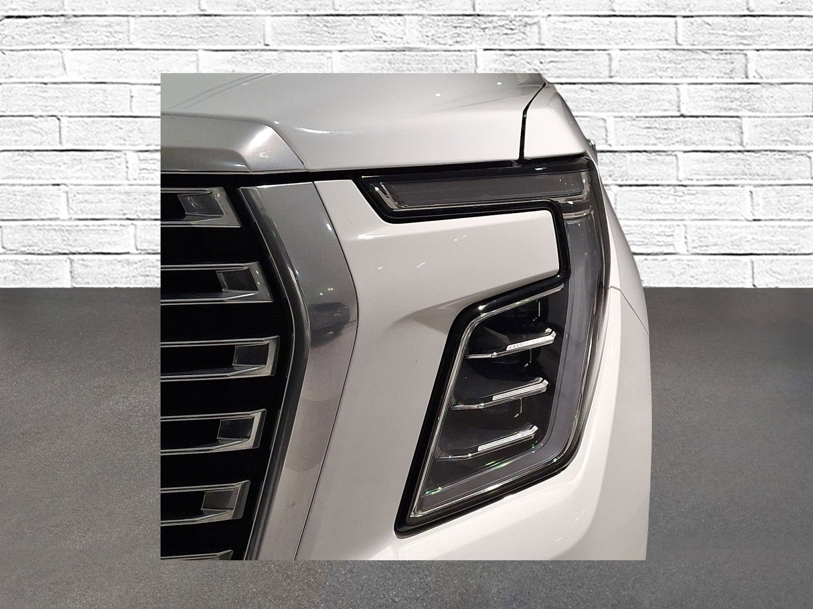 Used 2025 GMC Yukon Denali image 9