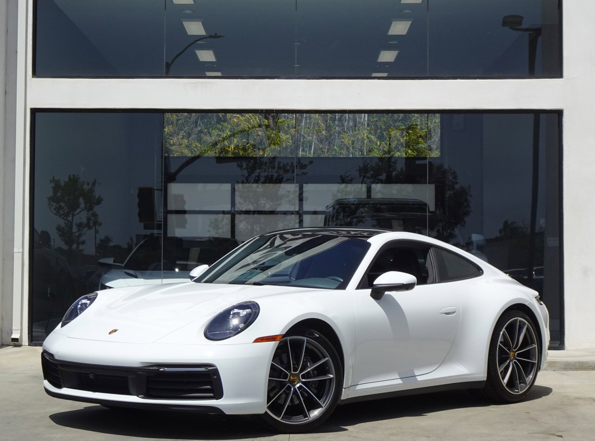 Used 2020 Porsche 911 Carrera RWD image 8