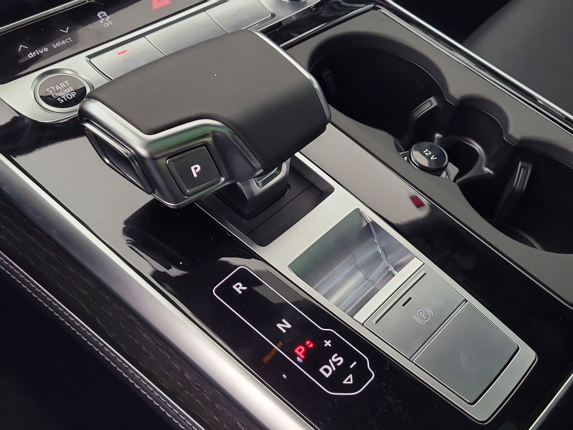 New 2025 Audi Q8 Premium Plus image 34