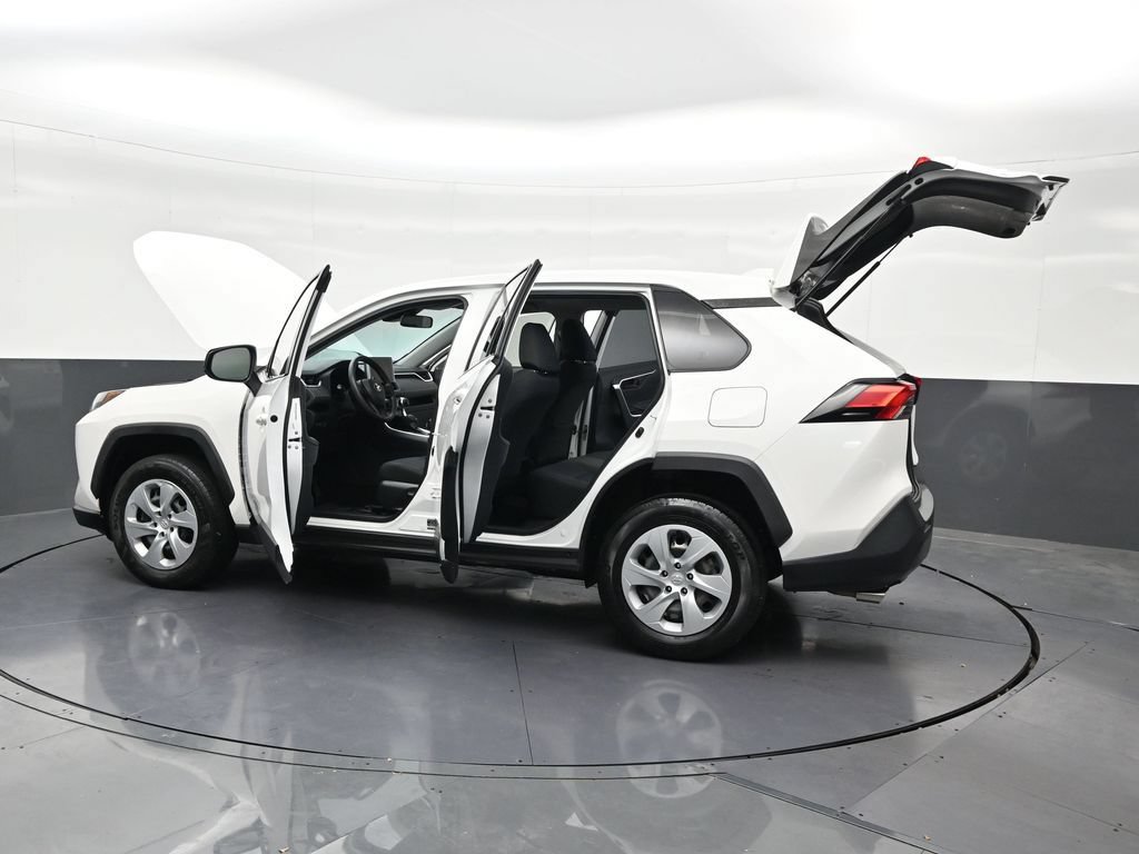 Used 2023 Toyota RAV4 LE FWD image 29