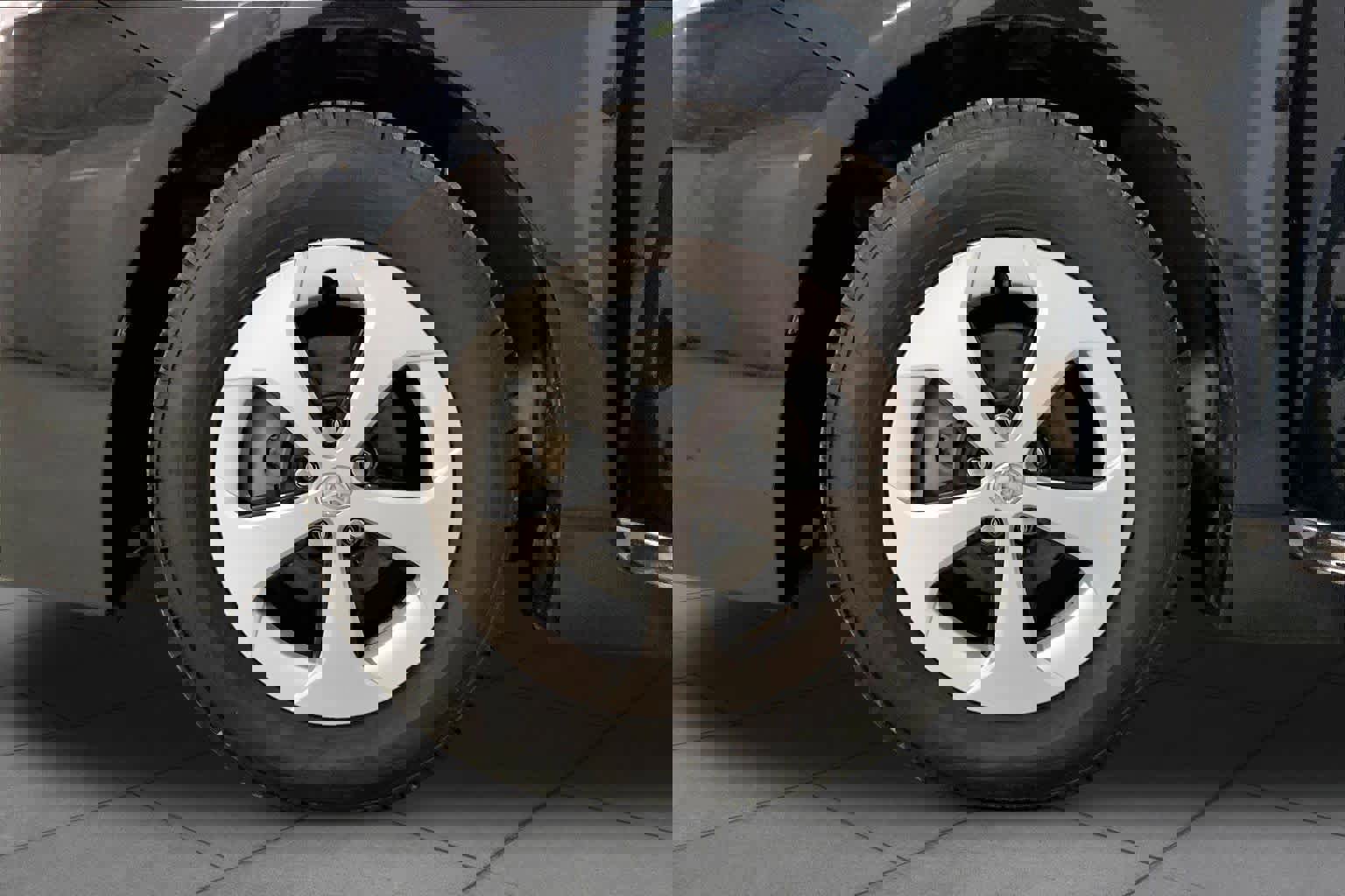 Used 2012 Toyota Prius Two FWD image 10