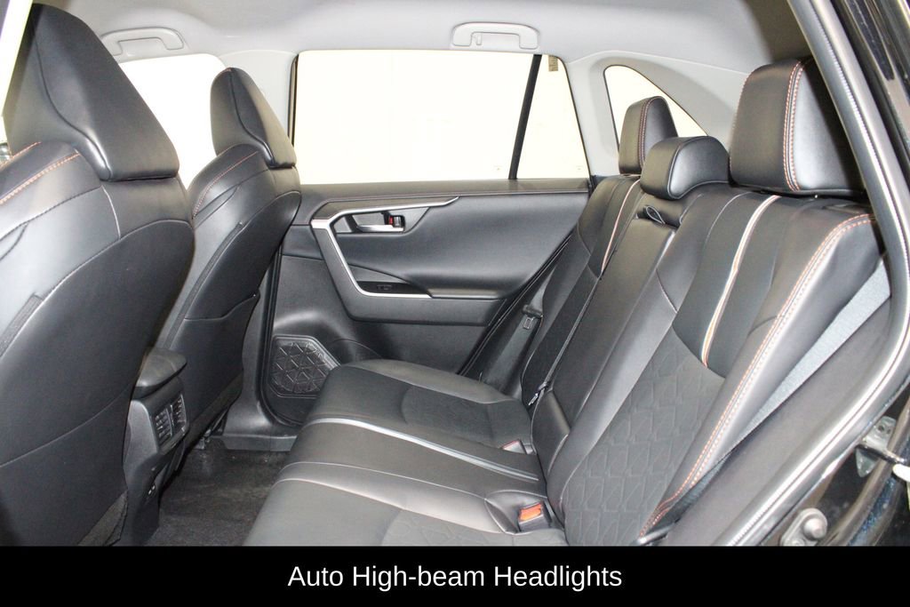 Used 2022 Toyota RAV4 Adventure image 11