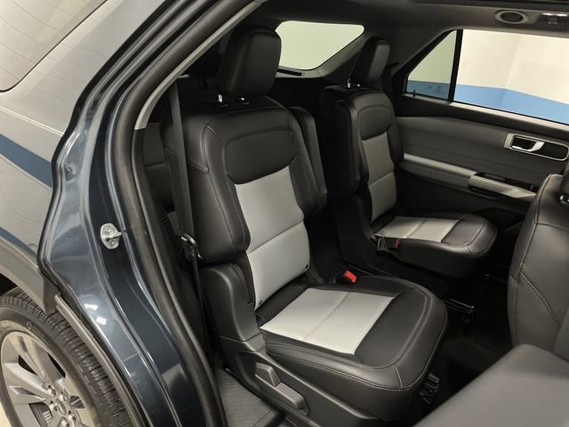 Used 2023 Ford Explorer XLT w/ Equipment Group 202A image 33