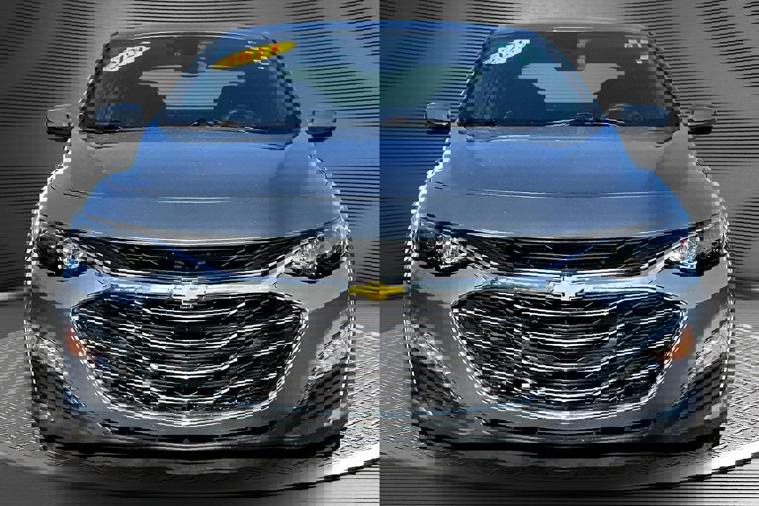 Used 2024 Chevrolet Malibu LT image 2