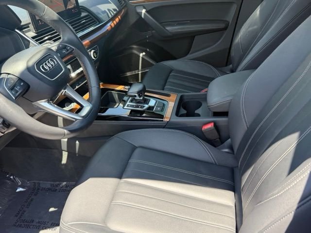 Used 2023 Audi Q5 2.0T Premium Plus w/ Premium Plus Package AWD/4WD image 11
