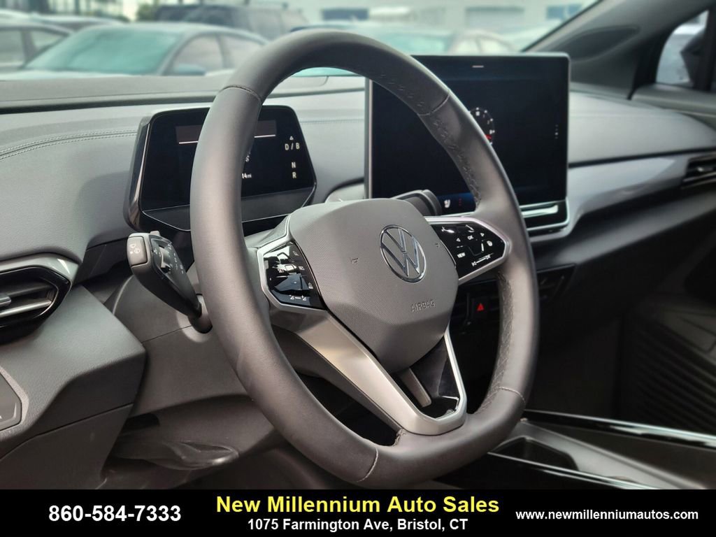 Used 2024 Volkswagen ID.4 Pro S AWD/4WD image 19
