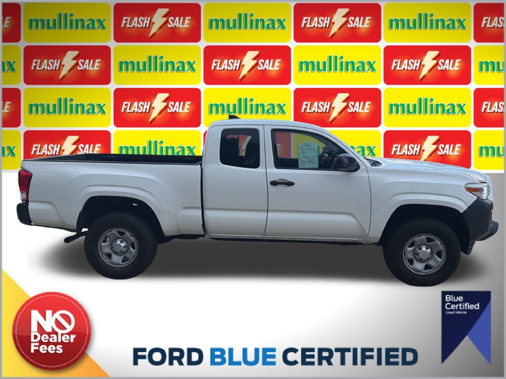 Used 2017 Toyota Tacoma SR RWD image 2