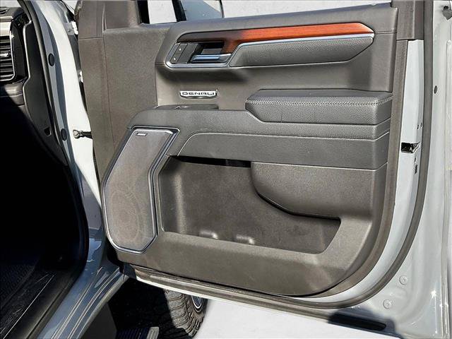 Used 2025 GMC Sierra 1500 Denali AWD/4WD image 15