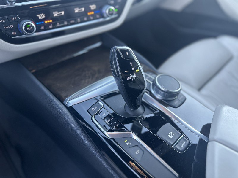 Used 2020 BMW 530i w/ Executive Package image 23