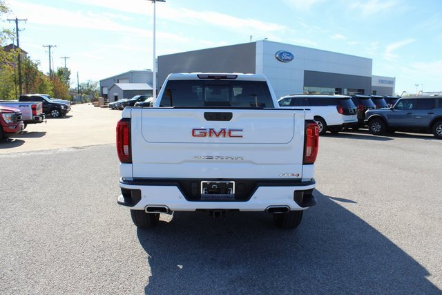 Used 2024 GMC Sierra 1500 AT4 w/ Technology Package image 10