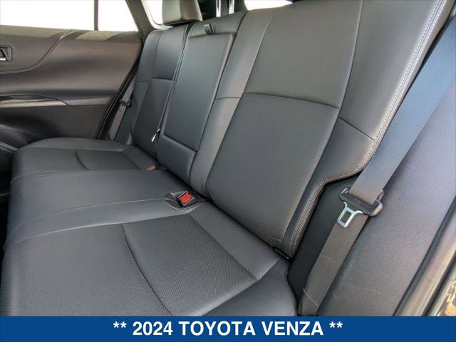 Used 2024 Toyota Venza Limited AWD/4WD image 21