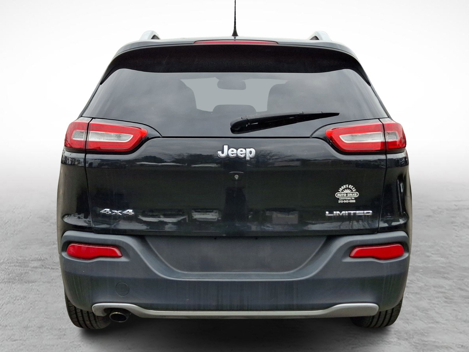 Used 2016 Jeep Cherokee Limited image 5
