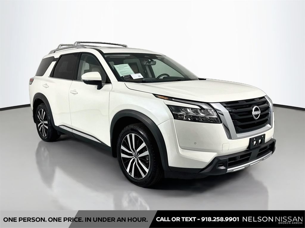Certified 2024 Nissan Pathfinder Platinum w/ Cargo Package AWD/4WD image 3