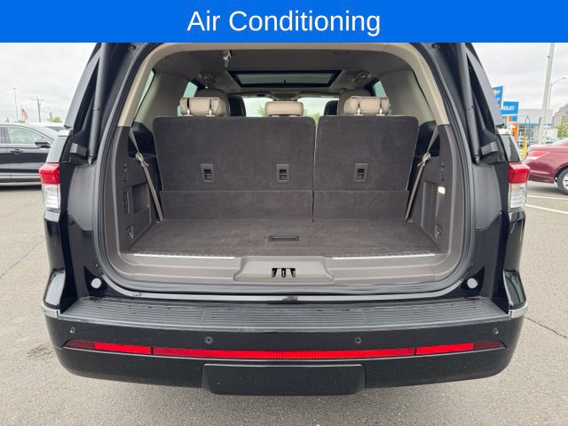 Certified 2023 Lincoln Navigator Reserve AWD/4WD image 31