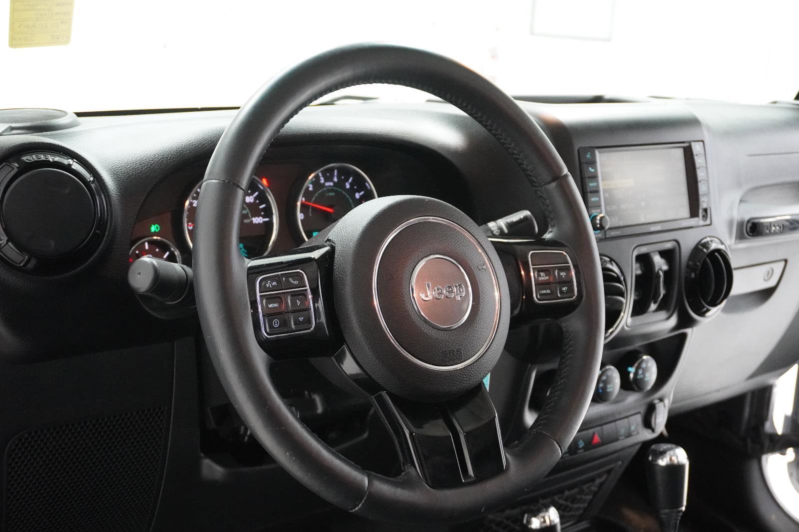 Used 2015 Jeep Wrangler Altitude image 17