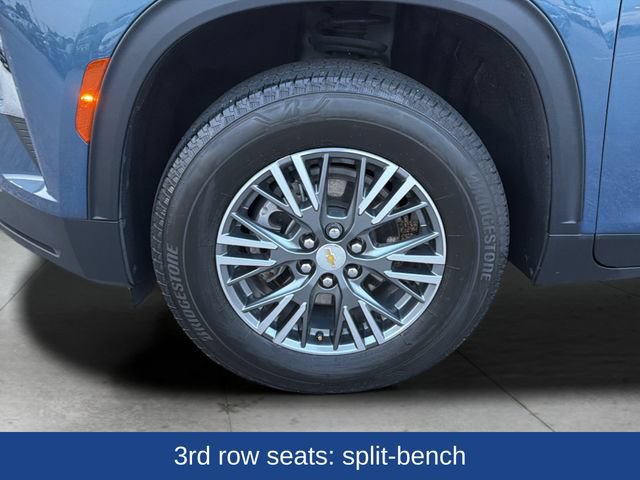 Used 2024 Chevrolet Traverse LT w/ Trailering Package FWD image 29