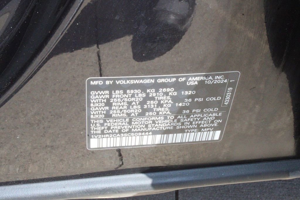 Used 2025 Volkswagen Atlas SE AWD/4WD image 63